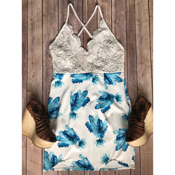 Dresses & Skirts - Boutique Crossback Dress